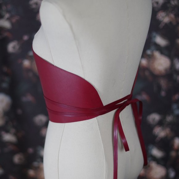 Dehanche Inspired Vachetta Leather Corset Belt with Thin Tie Straps - Picture 14 of 16